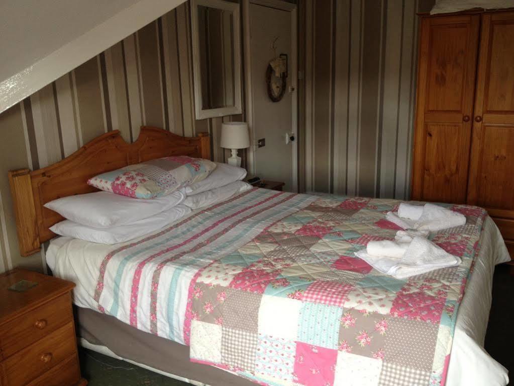 The Grove Bed & Breakfast Уитби Екстериор снимка